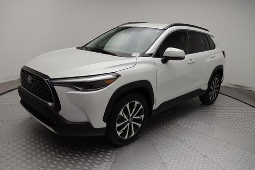 2022 Toyota Corolla Cross XLE