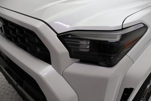 Wind Chill Pearl 2025 Toyota 4Runner TRD Sport Premium