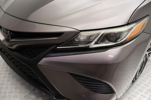 Predawn Gray Mica 2019 Toyota Camry SE