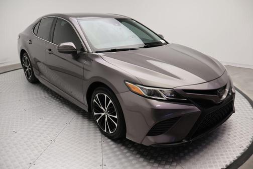 Predawn Gray Mica 2019 Toyota Camry SE