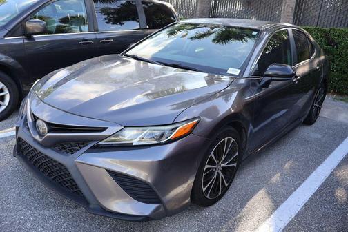 Predawn Gray Mica 2019 Toyota Camry SE