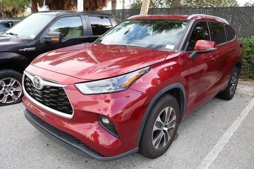 2022 Toyota Highlander XLE
