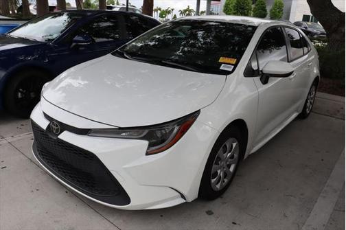2022 Toyota Corolla LE