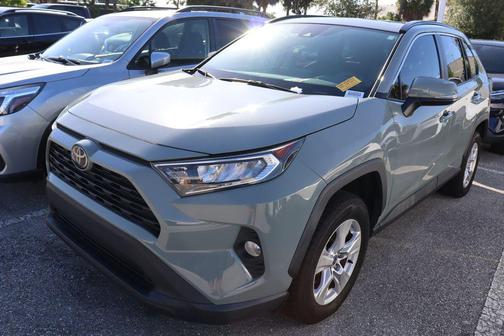 2021 Toyota RAV4 XLE