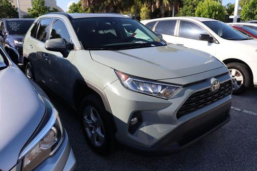 2021 Toyota RAV4 XLE