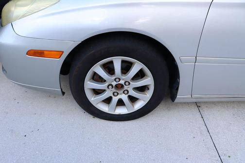 2002 Lexus ES 300 Base
