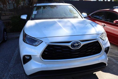 2023 Toyota Highlander Hybrid LE