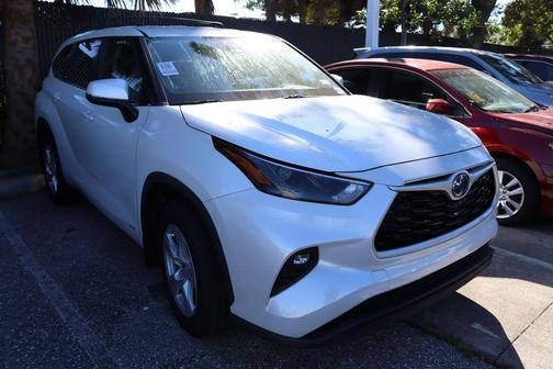 2023 Toyota Highlander Hybrid LE