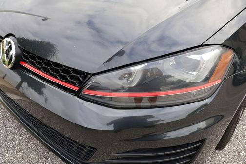 2015 Volkswagen Golf GTI 2.0T S 4-Door