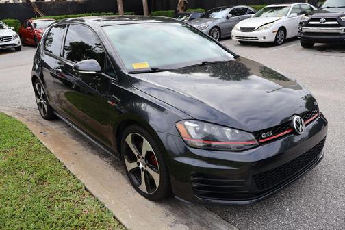 2015 Volkswagen Golf GTI 2.0T S 4-Door
