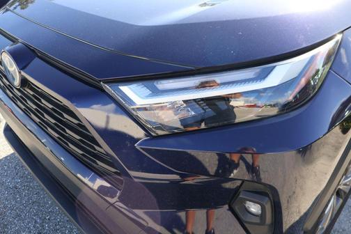 2023 Toyota RAV4 Hybrid XLE Premium