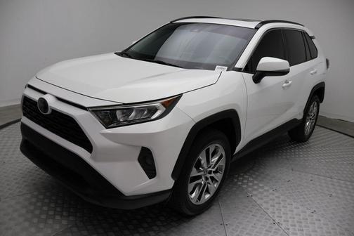 2020 Toyota RAV4 XLE Premium