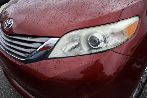 2017 Toyota Sienna XLE Premium