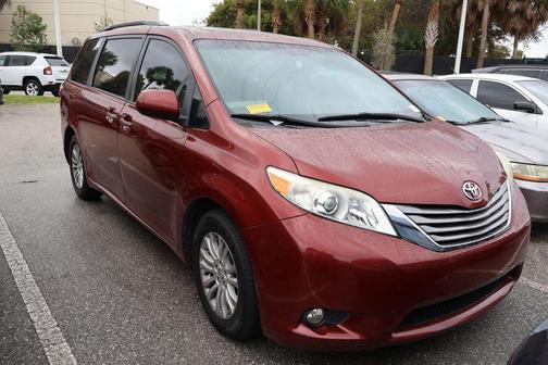 2017 Toyota Sienna XLE Premium