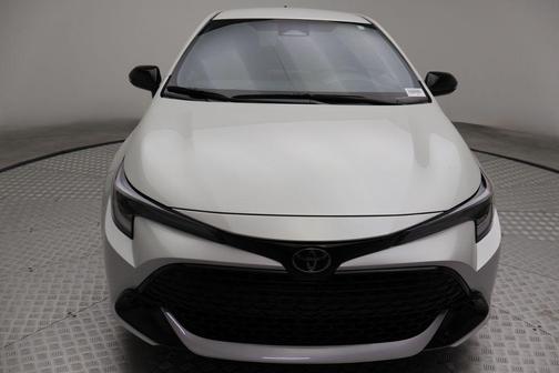 Wind Chill Pearl 2026 Toyota Corolla SE