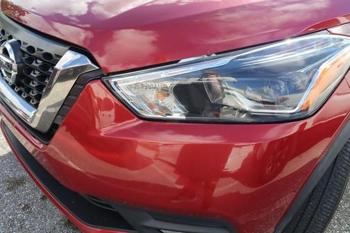 2018 Nissan Kicks SR