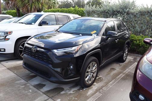 2023 Toyota RAV4 XLE Premium