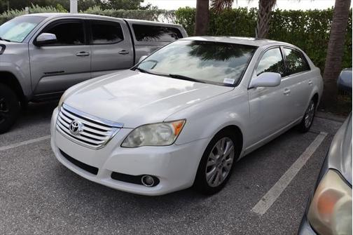 2008 Toyota Avalon XLS