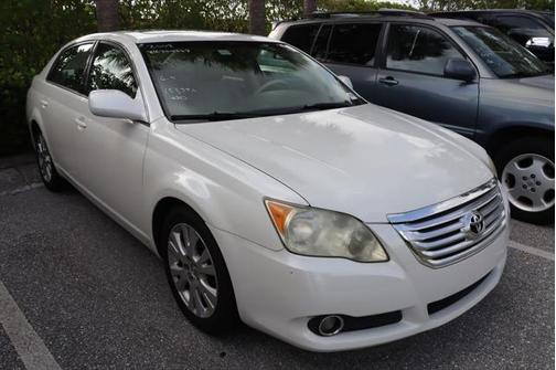 2008 Toyota Avalon XLS