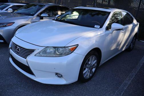2015 Lexus ES 300h Base