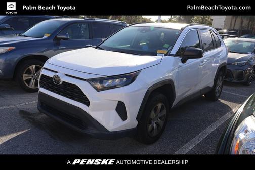 2020 Toyota RAV4 LE