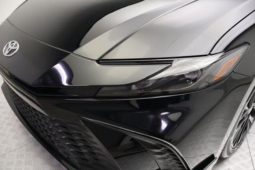 Midnight Black Metallic 2026 Toyota Camry SE