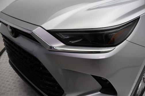 Celestial Silver Metallic 2024 Toyota Grand Highlander Limited