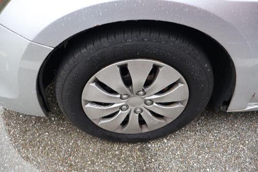 Alabaster Silver Metallic 2008 Honda Accord 2.4 LX