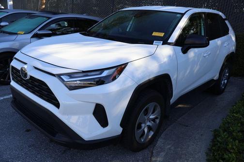 2024 Toyota RAV4 LE