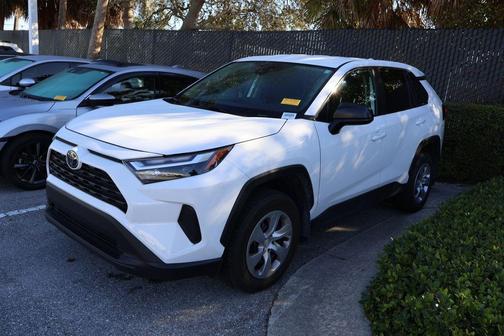 2024 Toyota RAV4 LE