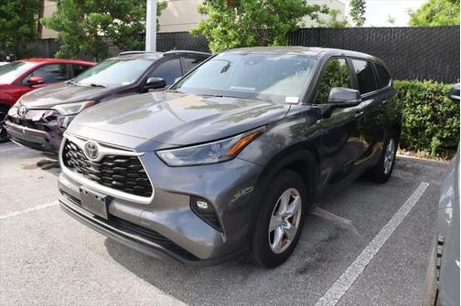 2023 Toyota Highlander LE