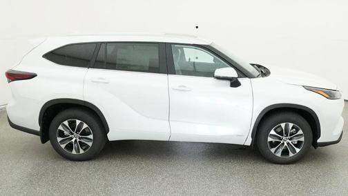 2026 Toyota Highlander Hybrid XLE