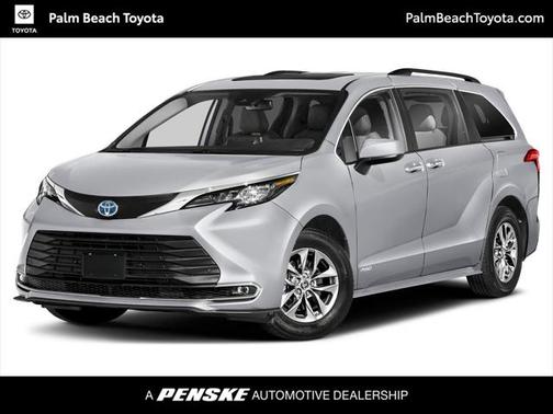2025 Toyota Sienna XLE 8 Passenger
