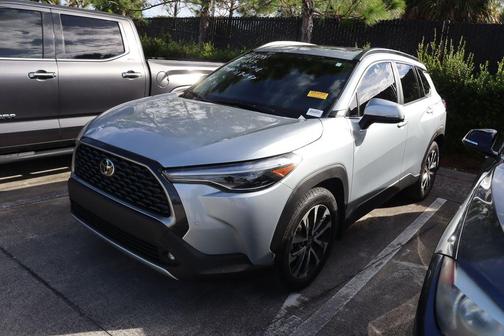 2024 Toyota Corolla Cross XLE