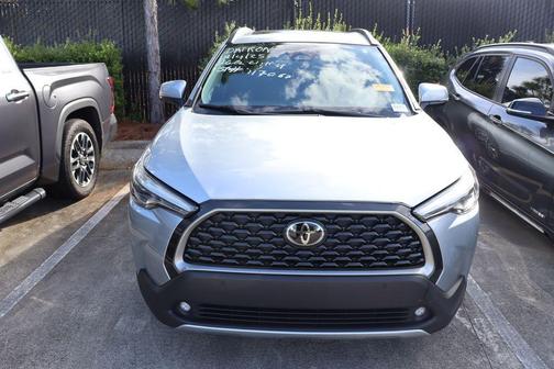 2024 Toyota Corolla Cross XLE