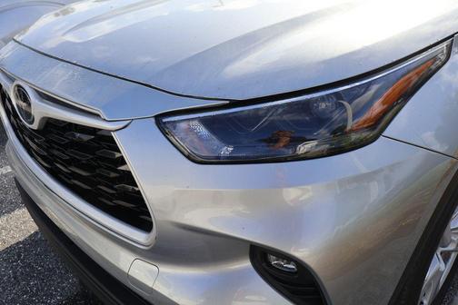 2025 Toyota Highlander LE