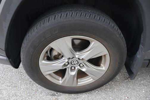 Magnetic Gray Metallic 2024 Toyota RAV4 XLE