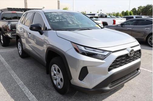 2025 Toyota RAV4 LE