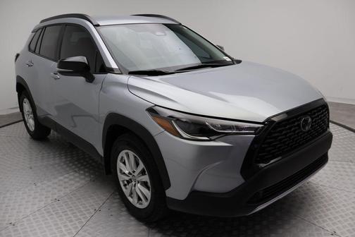 2025 Toyota Corolla Cross LE