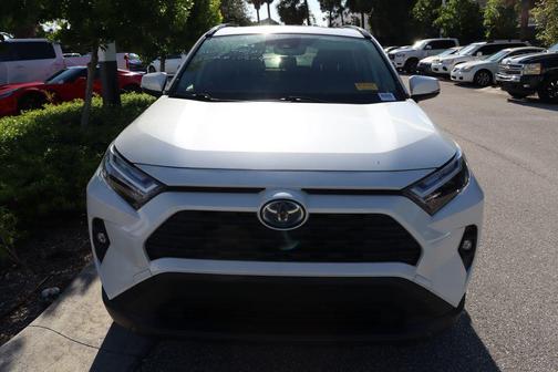 2022 Toyota RAV4 Hybrid XLE Premium