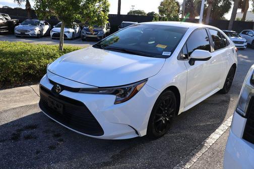 2024 Toyota Corolla LE