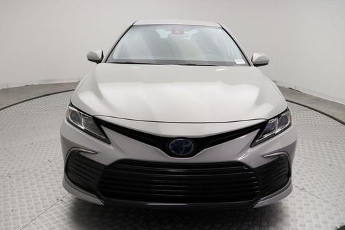 2024 Toyota Camry Hybrid SE