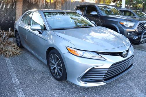 2023 Toyota Camry XLE