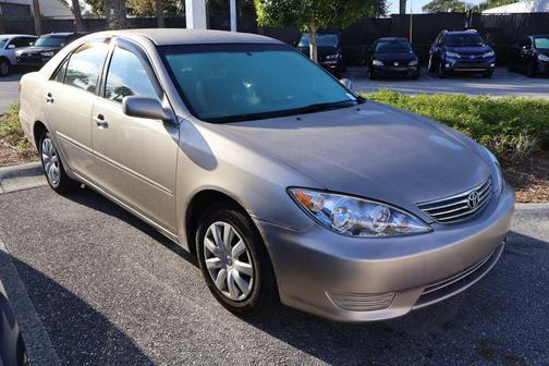 2005 Toyota Camry LE