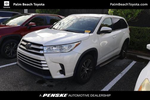 Blizzard Pearl 2018 Toyota Highlander LE I4