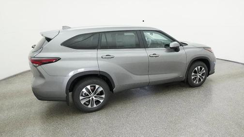 2026 Toyota Highlander Hybrid XLE