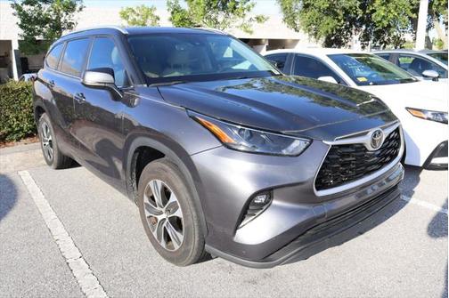 2023 Toyota Highlander XLE