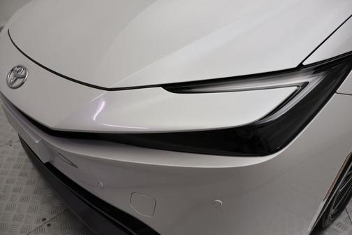 Wind Chill Pearl 2024 Toyota Prius XLE