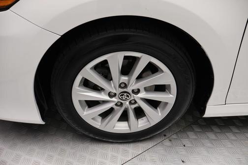 Ice Cap 2023 Toyota Camry LE