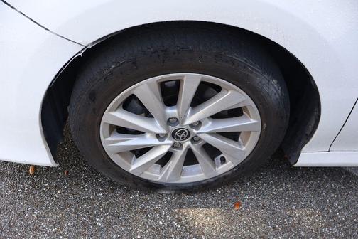 Ice Cap 2023 Toyota Camry LE
